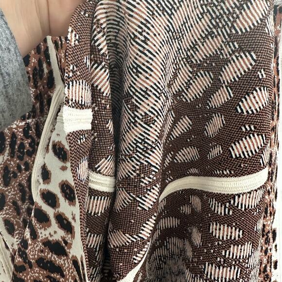 NWT Gianni Bini Leopard Print Pleated Knit Swing Skirt Cheetah Animal Print XS/S - Picture 4 of 12